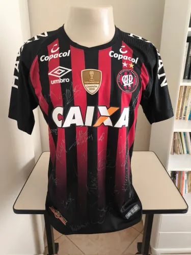Camisa Atlético paranaense 2018 autógrafada - T.r.o.C.O