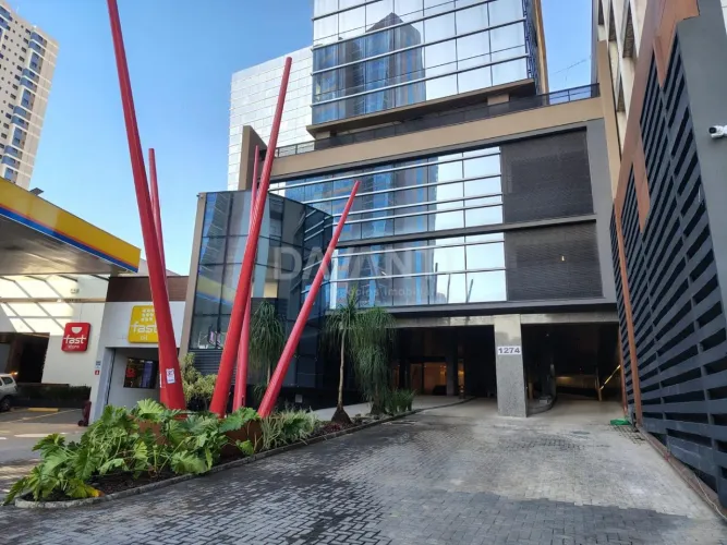 Sala para locação no Cambuí em Campinas na Davanti Imóveis.