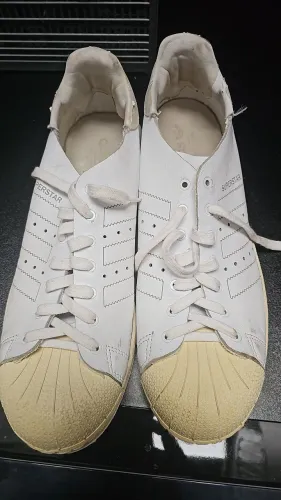 Adidas Superstar - Branco com detalhes