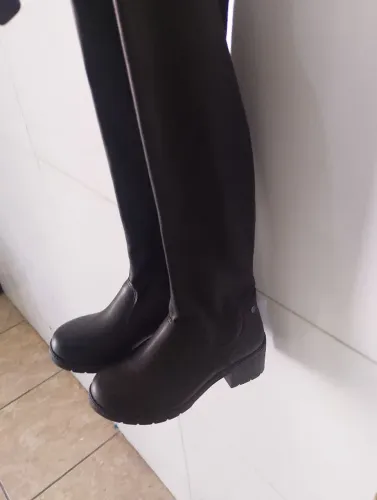 Bota número 34