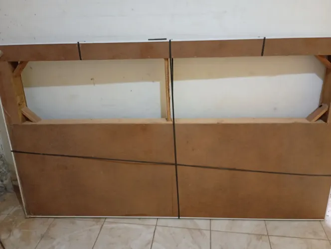 Porta balcão alumínio, branca 2,10 x 1,20.