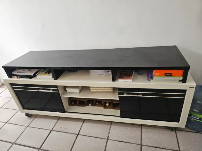 Rack para sua Sala linda !!! Na cor Branco e Preto !