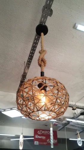 Lustre de corda rústico e moderno