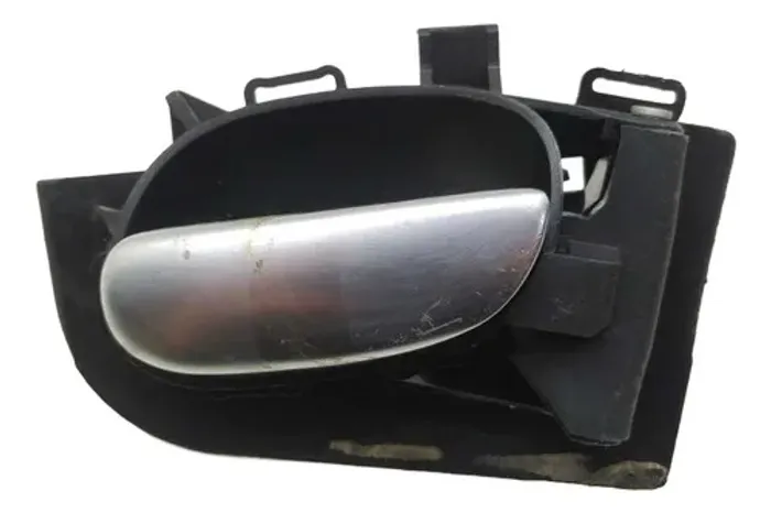 Macaneta Interna Traseira Direita Peugeot 206 2010