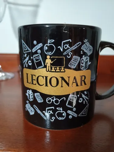Caneca 'Lecionar' - Ideal para professores!