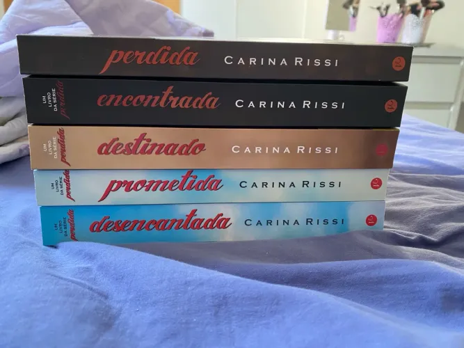 Coleção Perdida Carina Rissi (5 livros)