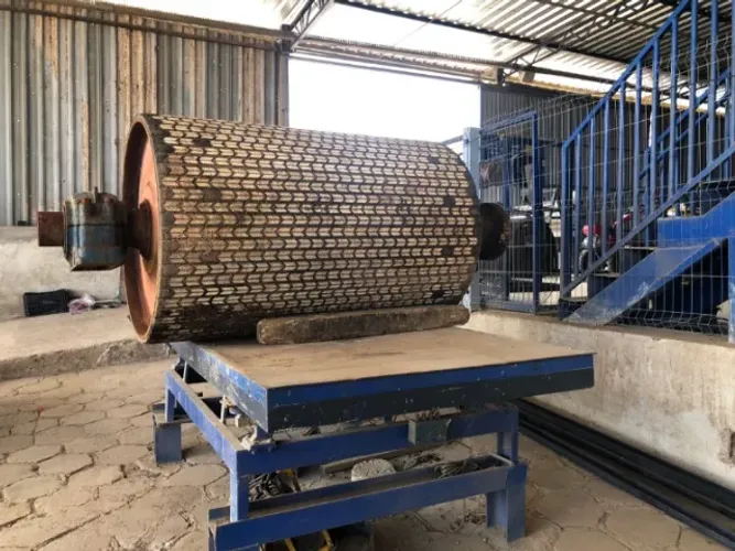TAMBOR DE ACIONAMENTO/MOTRIZ 1,60 COMP X 1,04 DIM X 1822 KG