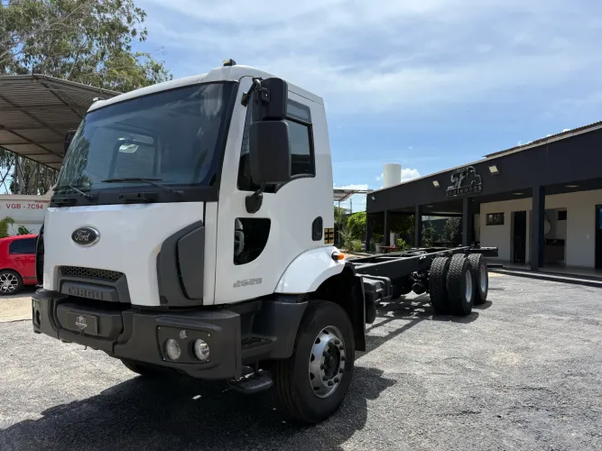 Ford cargo 2629 traçado 6x4