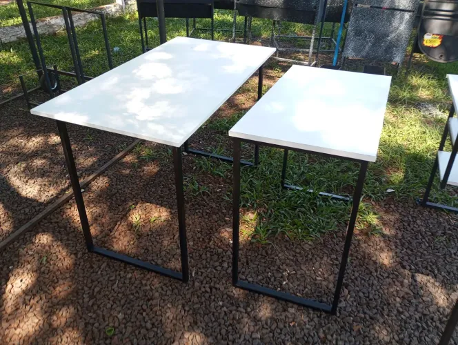 Mesas de Escritório com Design Moderno