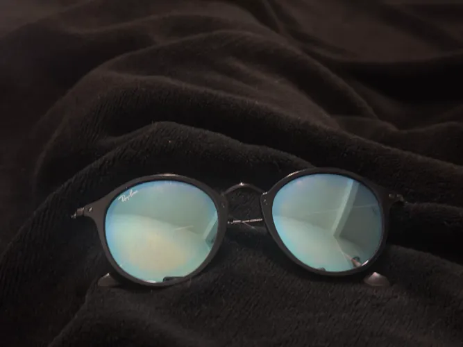 Óculos ray ban seminovo