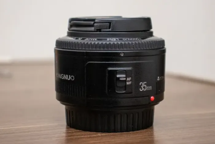 Lente 35mm Yongnuo F/2.0 YN35mm F2 para Canon