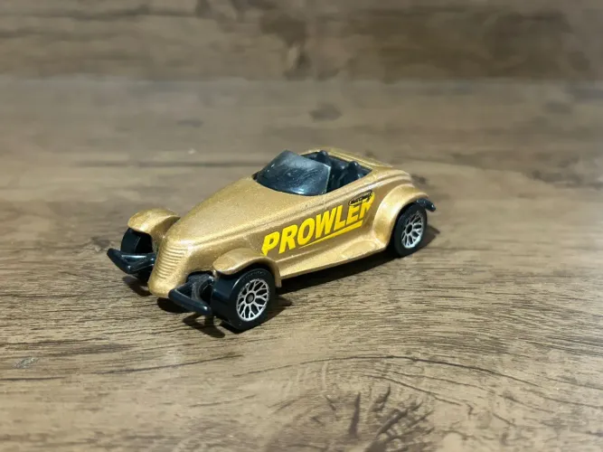 Matchbox Plymouth Prowler Dourado Item Raro<br>Item Raro <br><br>