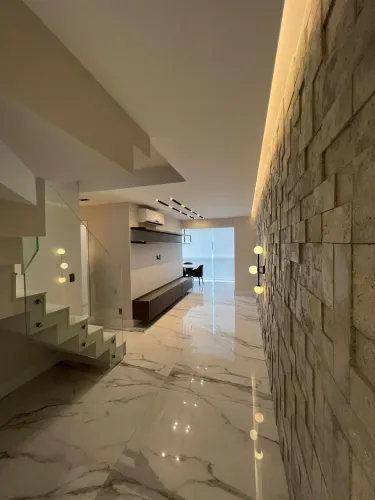 Espetacular cobertura duplex toda desenhada por arquiteto no Recreio dos Bandeirantes!!!