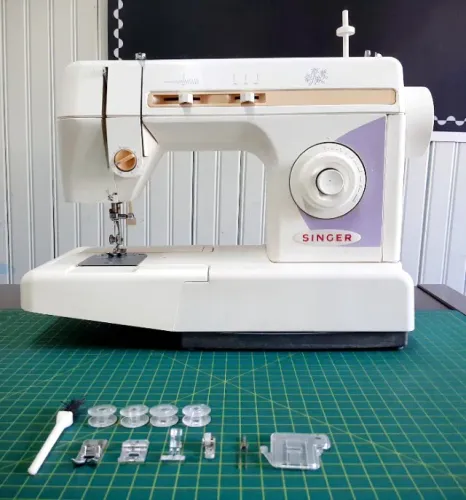Maquina Costura Prêt-à-Porter Singer