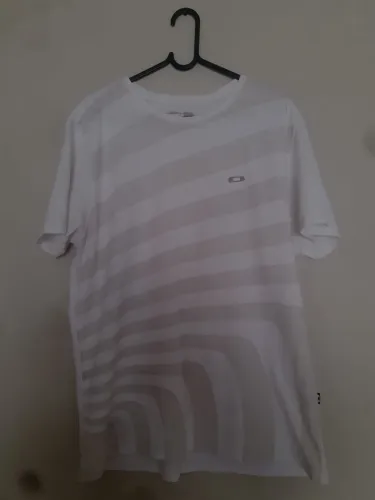 Camisa Oakley original tamanho M 