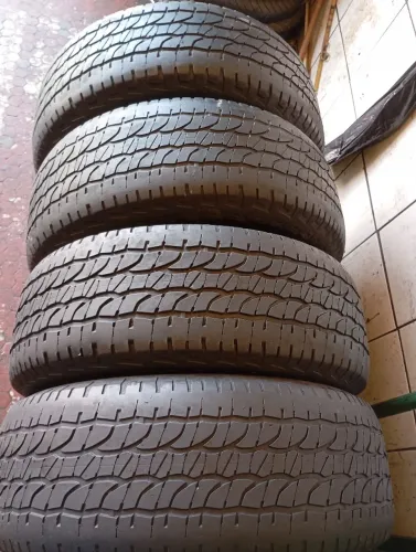 Pneus michelim ref 265 60 18 RS 2000 os 4