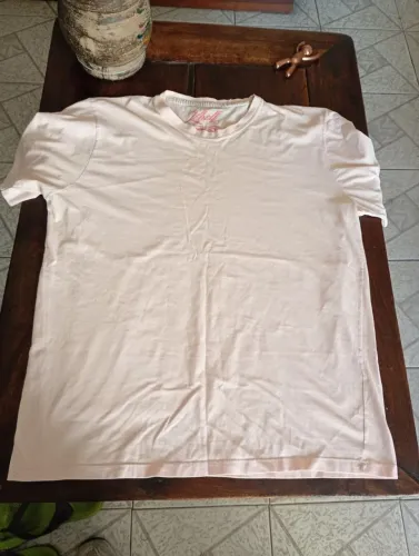 Camiseta KHELF importada  G salmão 