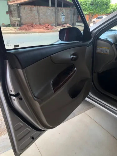 Vende se este corola seg excelente carro 