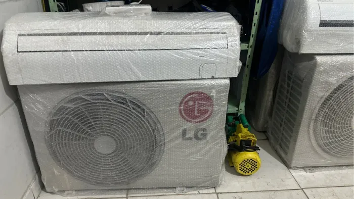 Ar condicionado SPLIT 9.000 BTU convencional LG 