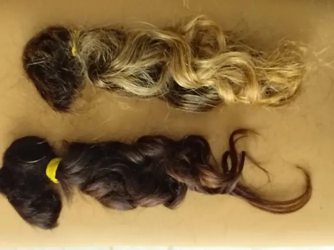 Par de cabelo.