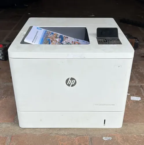 Impressora HP Color LaserJet Enterprise M552dn 220V