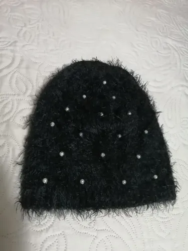 Gorro com pérolas - Preto