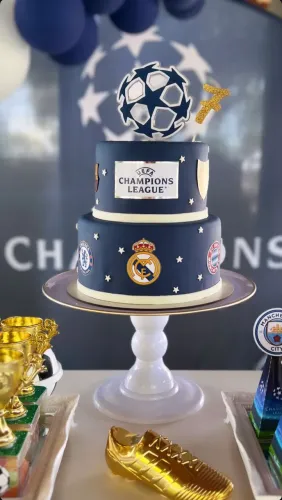 Bolo fake Champions League 