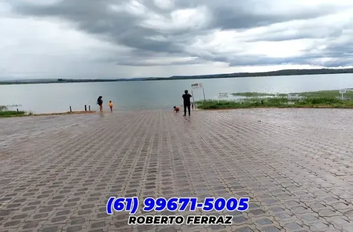 Lote Corumbá 4, no condomínio Recanto do Sabiá.