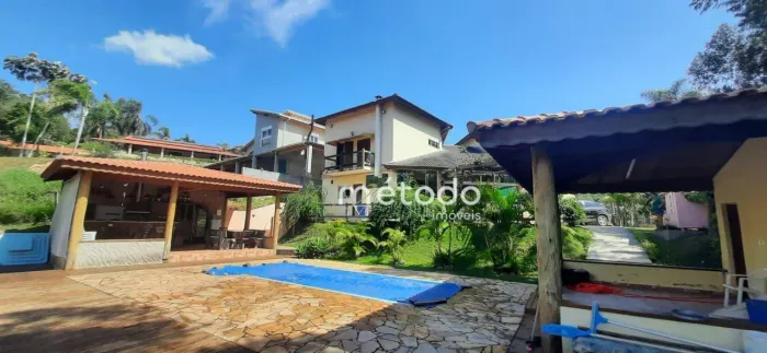Chácara com 6 quartos à venda, 3000 m² por R$ 1.800.000 - Condomínio Residencial Estância 
