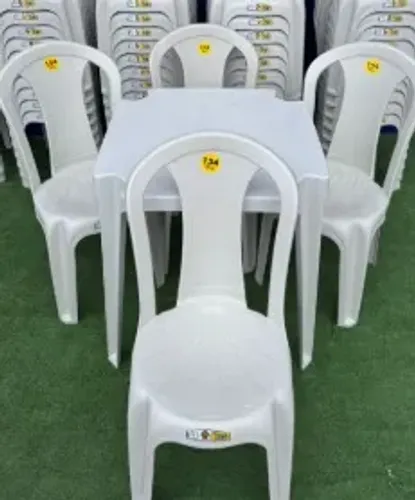 jogo de mesa com 04 cadeiras testadas em 154kg