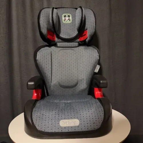 Cadeirinha, reclinavel higienizada