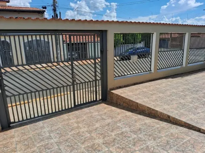 Casa em Cesário Lange - SP. com 3 quartos em excelente localização e documentação, ok!