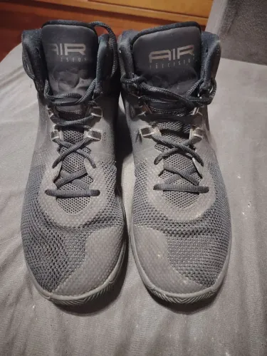 Tênis Nike Air Precision