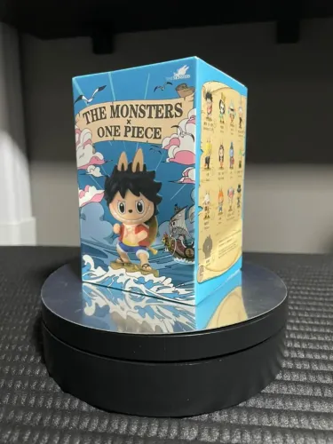 Labubu One Piece - The monsters x One piece pop mart original lacrado