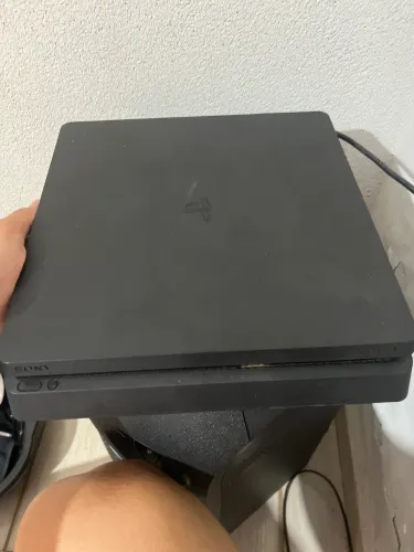 PlayStation 4 slim 500gigas
