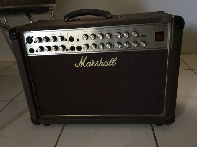 Amplificador Marshall Acoustic Soloist AS80R