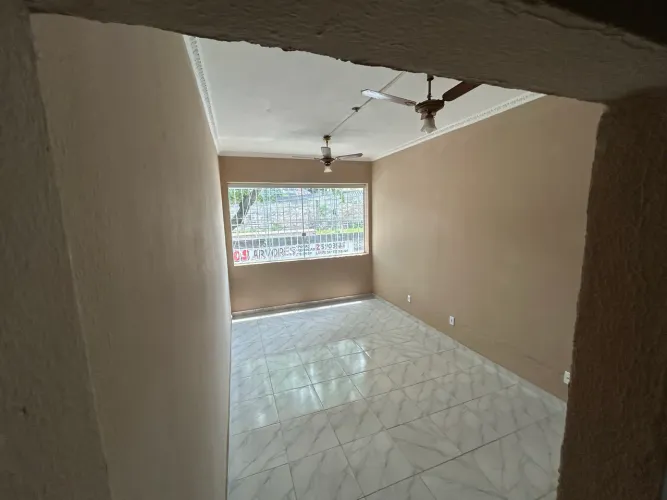 Vendo Apartamento. (SALA/COZINHA/BANHEIRO) 