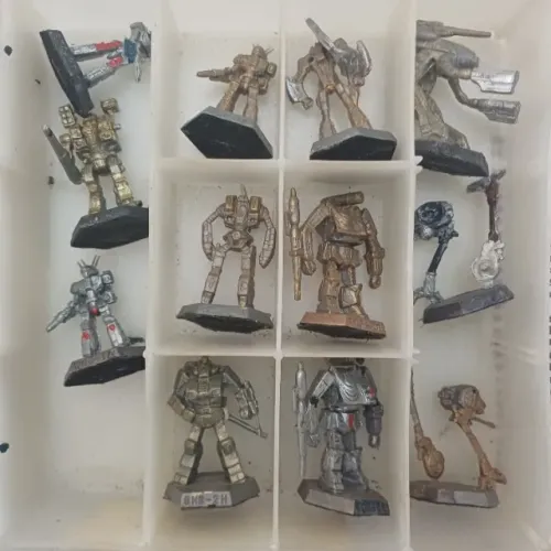 venda de conjunto grande de robos em plastico 