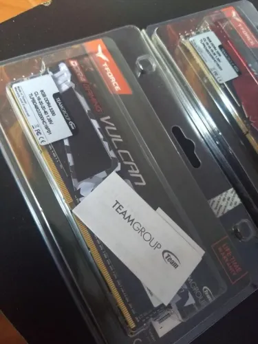 Memória RAM Team Group 8GB DDR4 Gaming 3200Mhz Kit x2