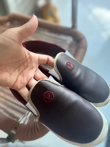 3 sapatos infantis 70,00