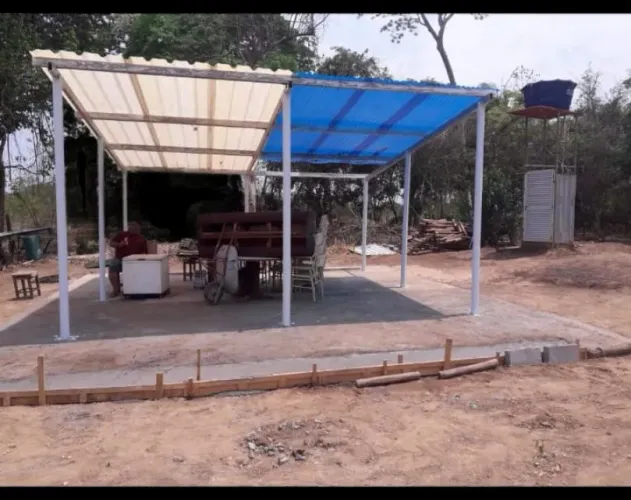Vende-se Chácara em Arinos-MG, na beira do Rio Urucuia. Otimo para pesca. 19.400 m2