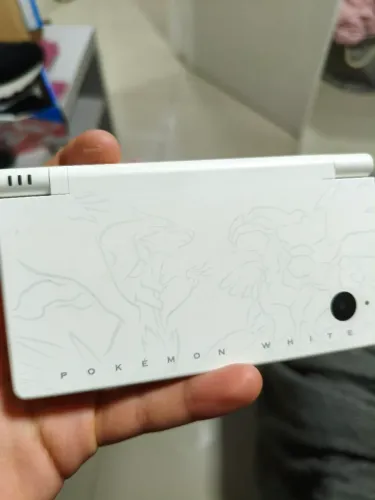Nintendo DSi edição pokémon