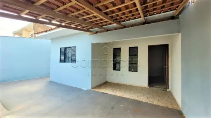Casa 3 Dormitórios (1 Suíte) | Garagem Coberta | Excelente Localização