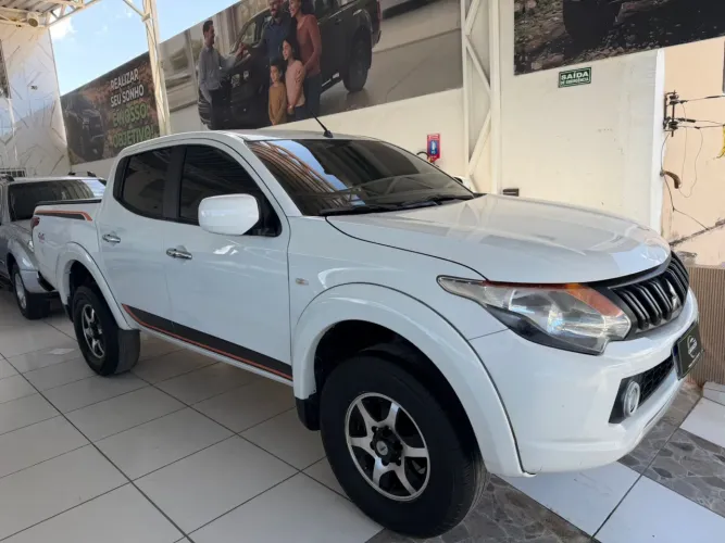 Mitsubishi L200 Triton Sport GL 2.4 Diesel 2023