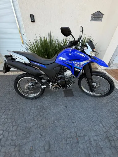 XTZ 250 LANDER