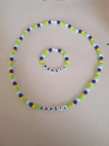 Colar e pulseira do Brasil