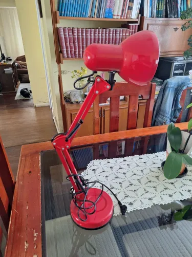 Luminária vermelha tokstok