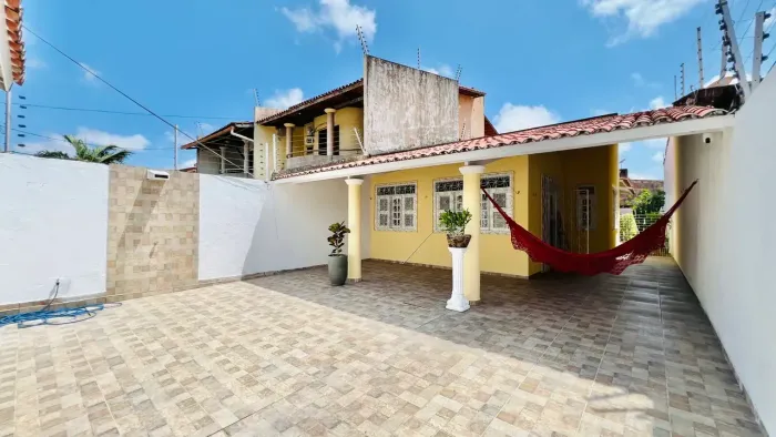 Casa Plana com 102m² com 3 quartos no Lago Jacarey/ Cambeba - Fortaleza - CE