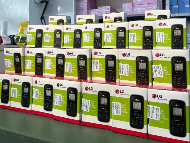 Celular LG B220 3G R$199,00 NOVO