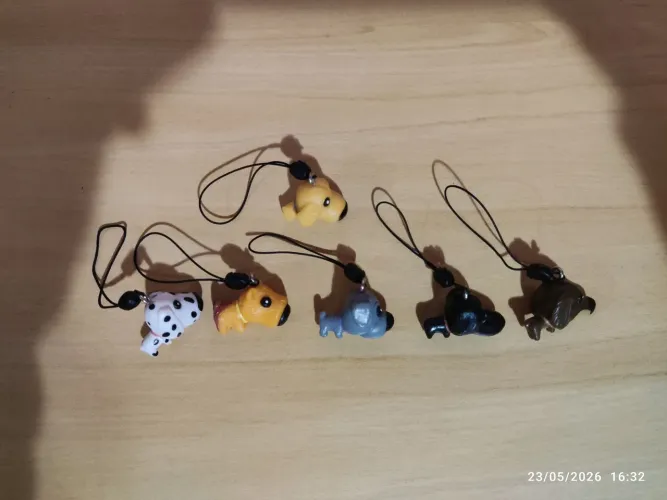 Conjunto de pingentes para celular 